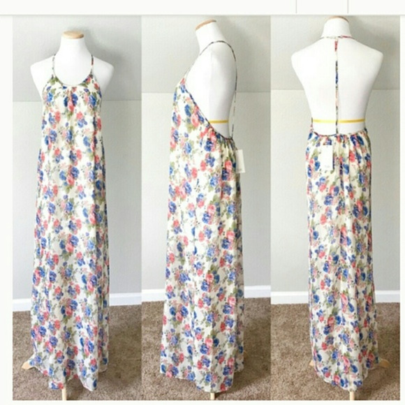Dresses & Skirts - Tobi Floral Maxi Dress This‎ lightweight sheath